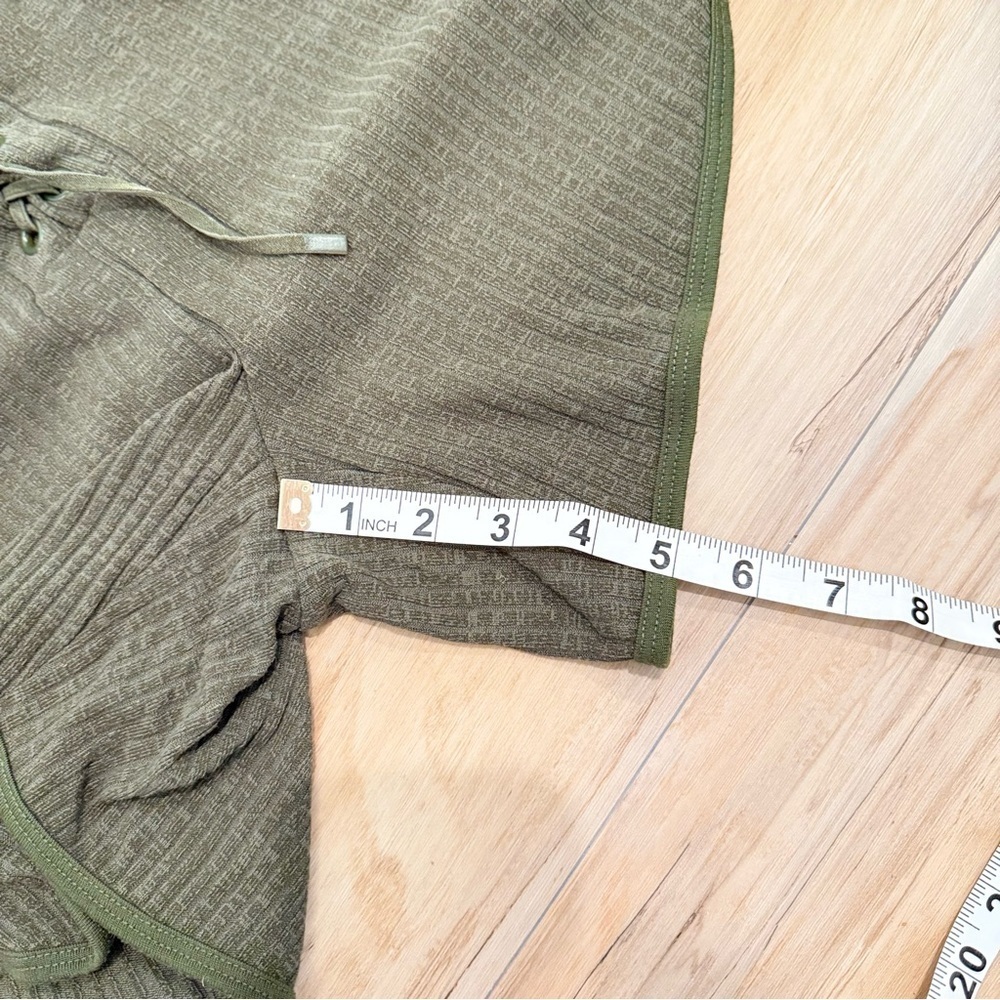 Free People Movement Can't Handle This Shorts Green, Size Small - Picture 8 of 10